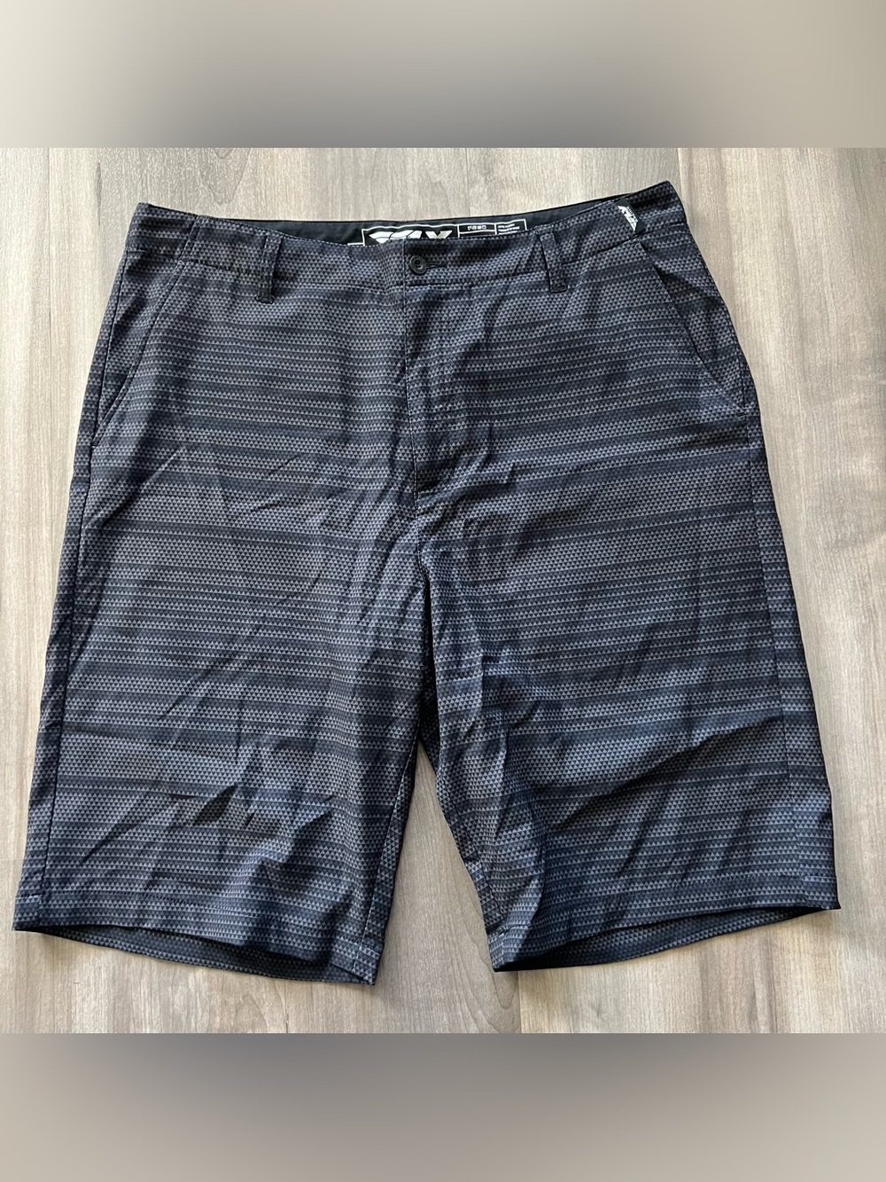 Fly Racing Board Shorts Mens Size 34 Large Gray Swimming Trunks Mesh Pockets